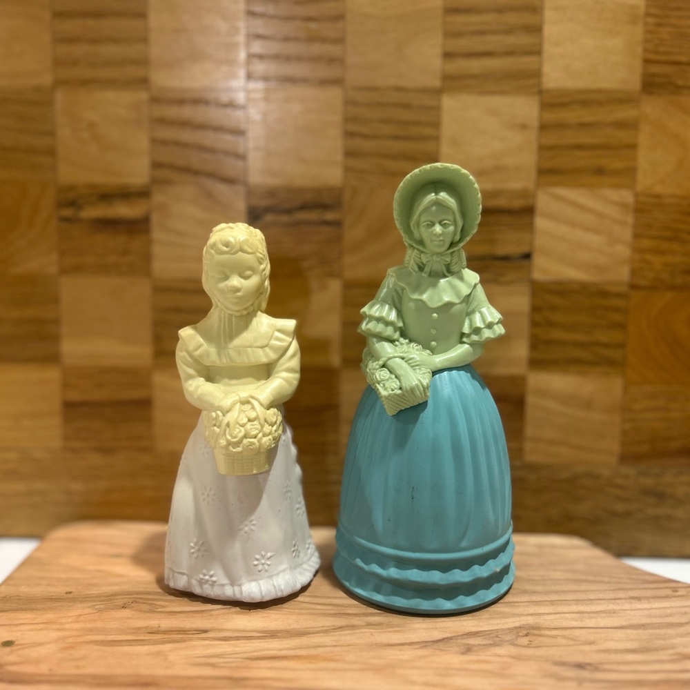 AVON Vintage Fashion Figurines Victorian Field Flowers Cologne Decanters
